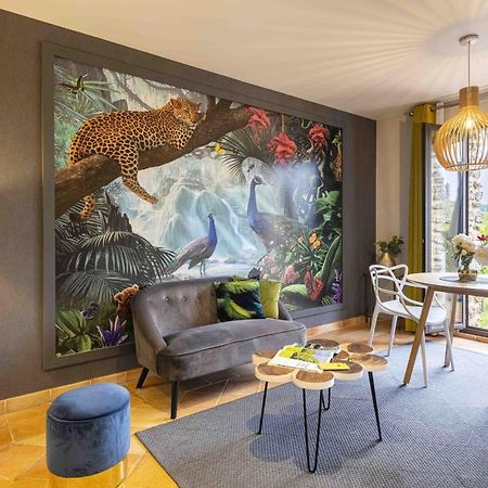 Hotel Les Suites - Domaine De Crecy 외부 사진