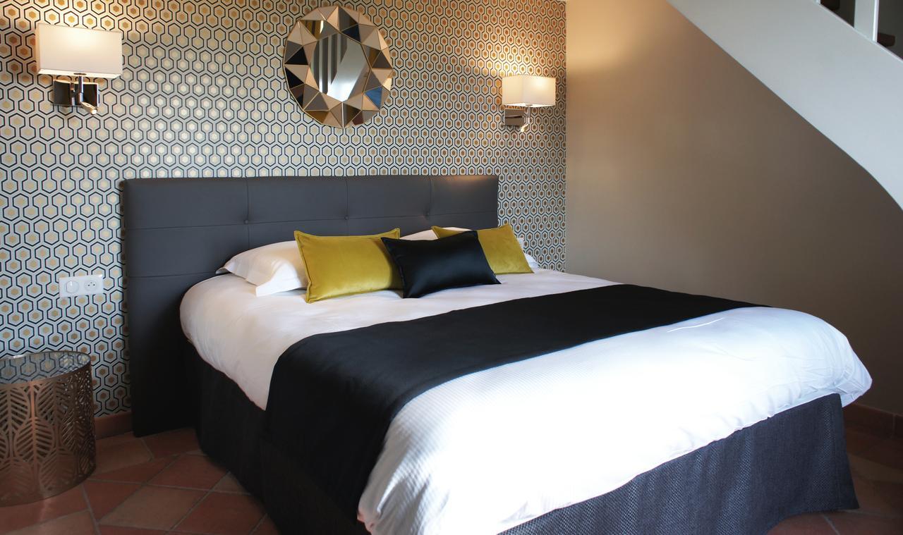 Hotel Les Suites - Domaine De Crecy 외부 사진
